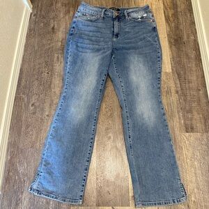Judy Blue 16W Plus Size boot cut mid-rise medium wash side slit